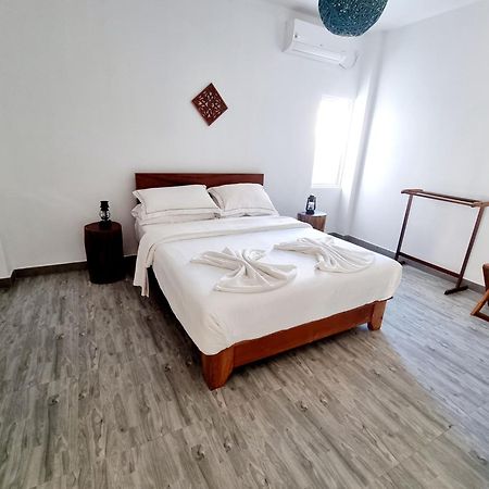 Lea Spa Hotel Maafushi Buitenkant foto