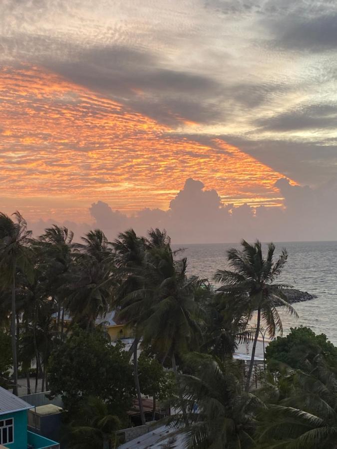 Lea Spa Hotel Maafushi Buitenkant foto
